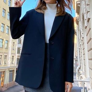 Aritzia blazer, size 1